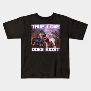 TRUE LOVE DOES EXIST Magic Sentar Creatures that love each other Kids T-Shirt